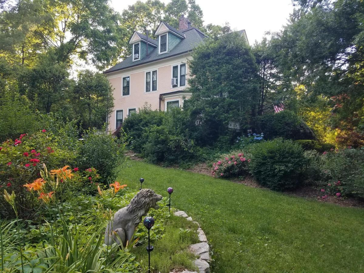 The Lion And The Rose Bed And Breakfast Asheville Exterior photo